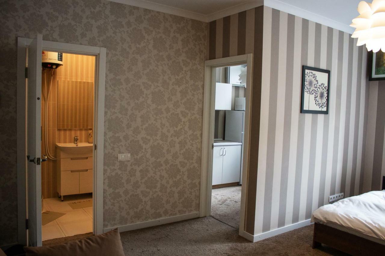 Charming City Center Flat L Self Check-In Kiew Exterior foto