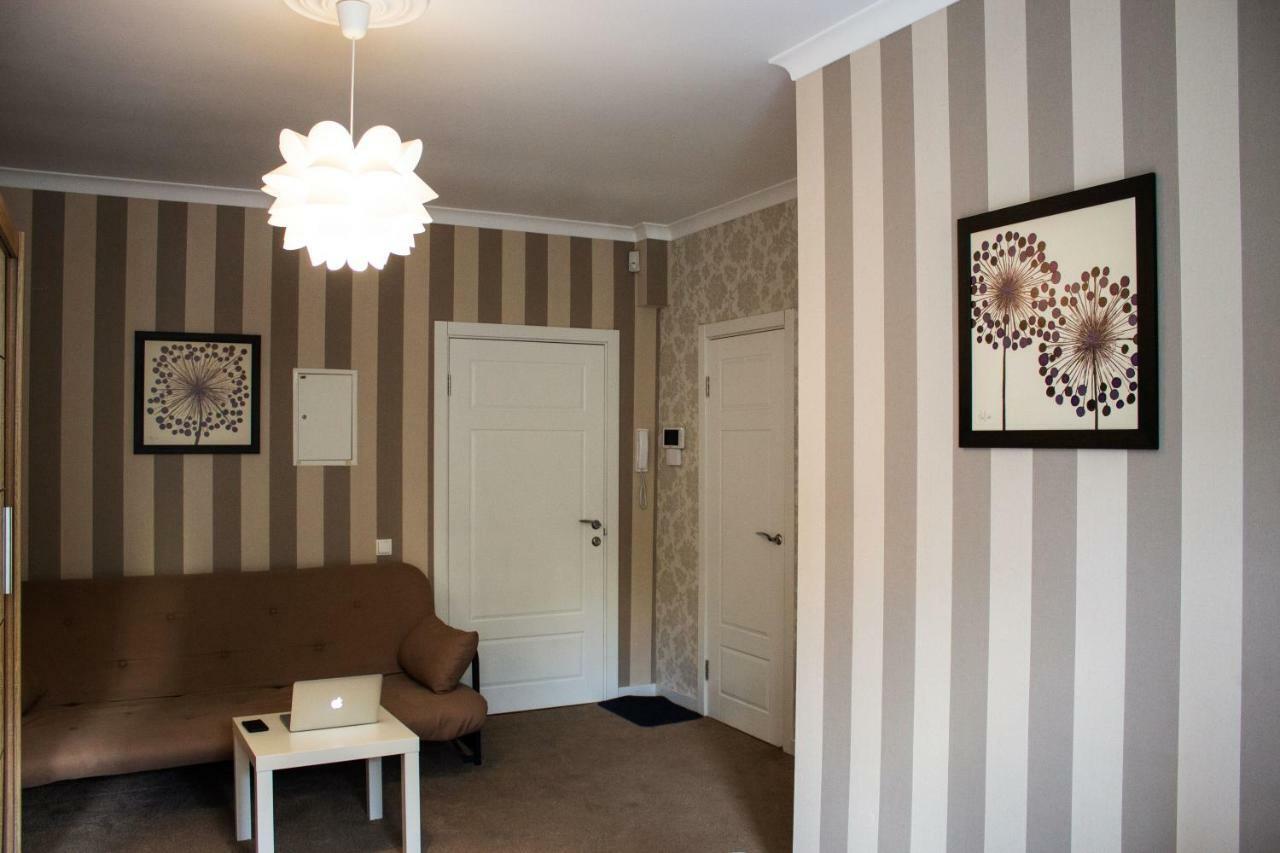 Charming City Center Flat L Self Check-In Kiew Exterior foto